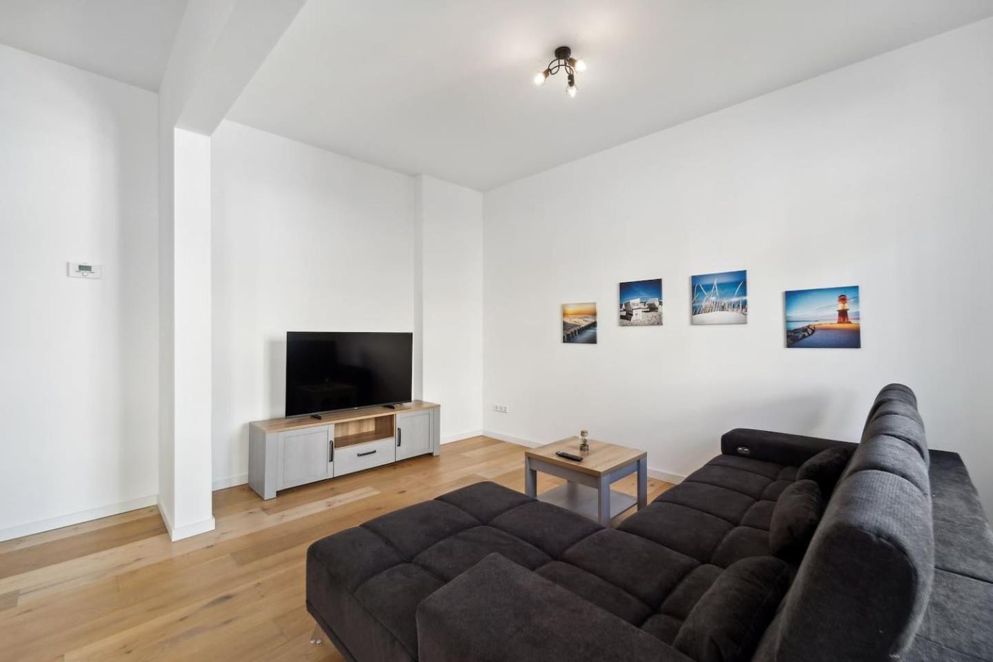 Infinity Stay Ferienapartments Rheinstrasse Wilhelmshaven Bagian luar foto