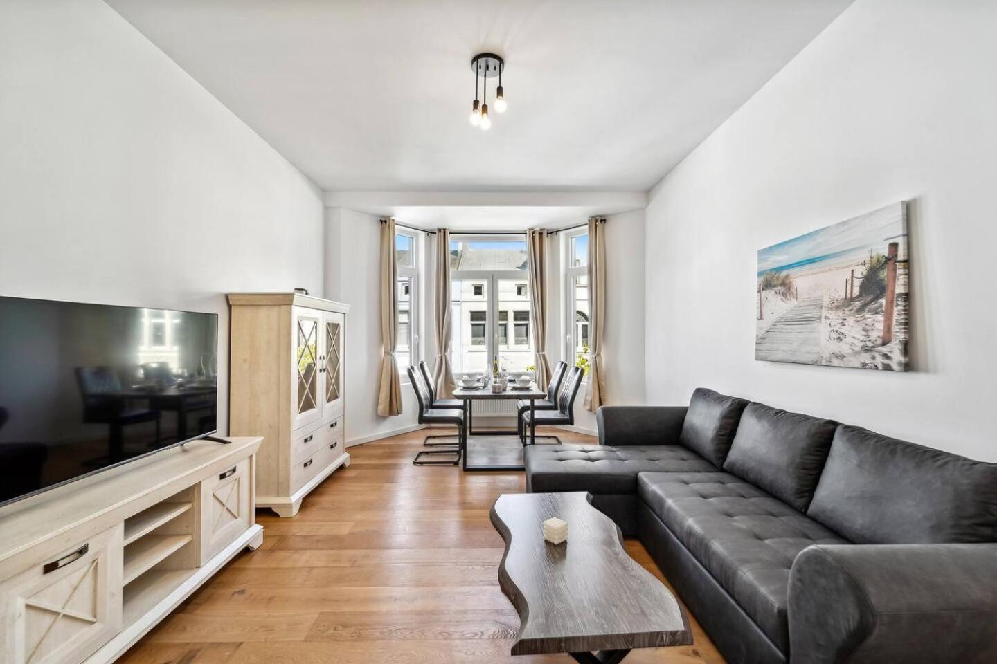 Infinity Stay Ferienapartments Rheinstrasse Wilhelmshaven Bagian luar foto