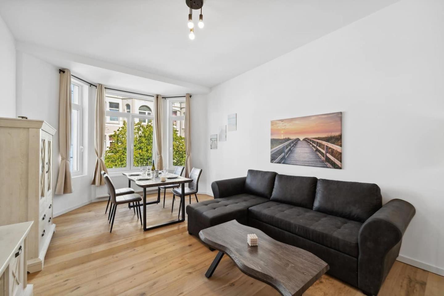 Infinity Stay Ferienapartments Rheinstrasse Wilhelmshaven Bagian luar foto