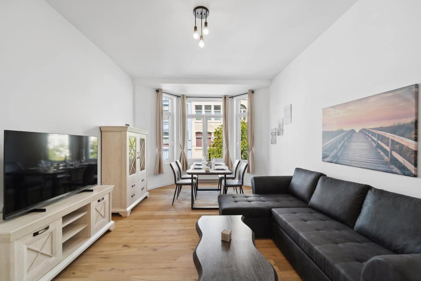 Infinity Stay Ferienapartments Rheinstrasse Wilhelmshaven Bagian luar foto
