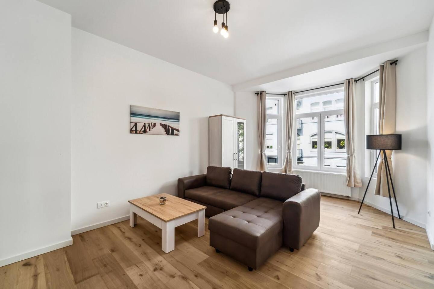 Infinity Stay Ferienapartments Rheinstrasse Wilhelmshaven Bagian luar foto