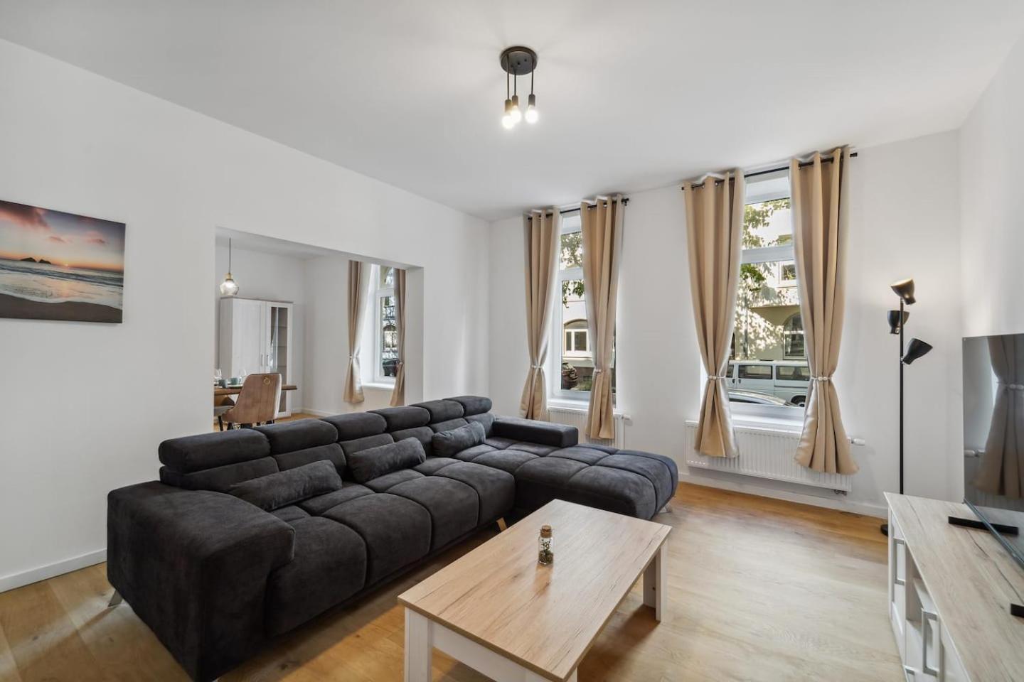 Infinity Stay Ferienapartments Rheinstrasse Wilhelmshaven Bagian luar foto