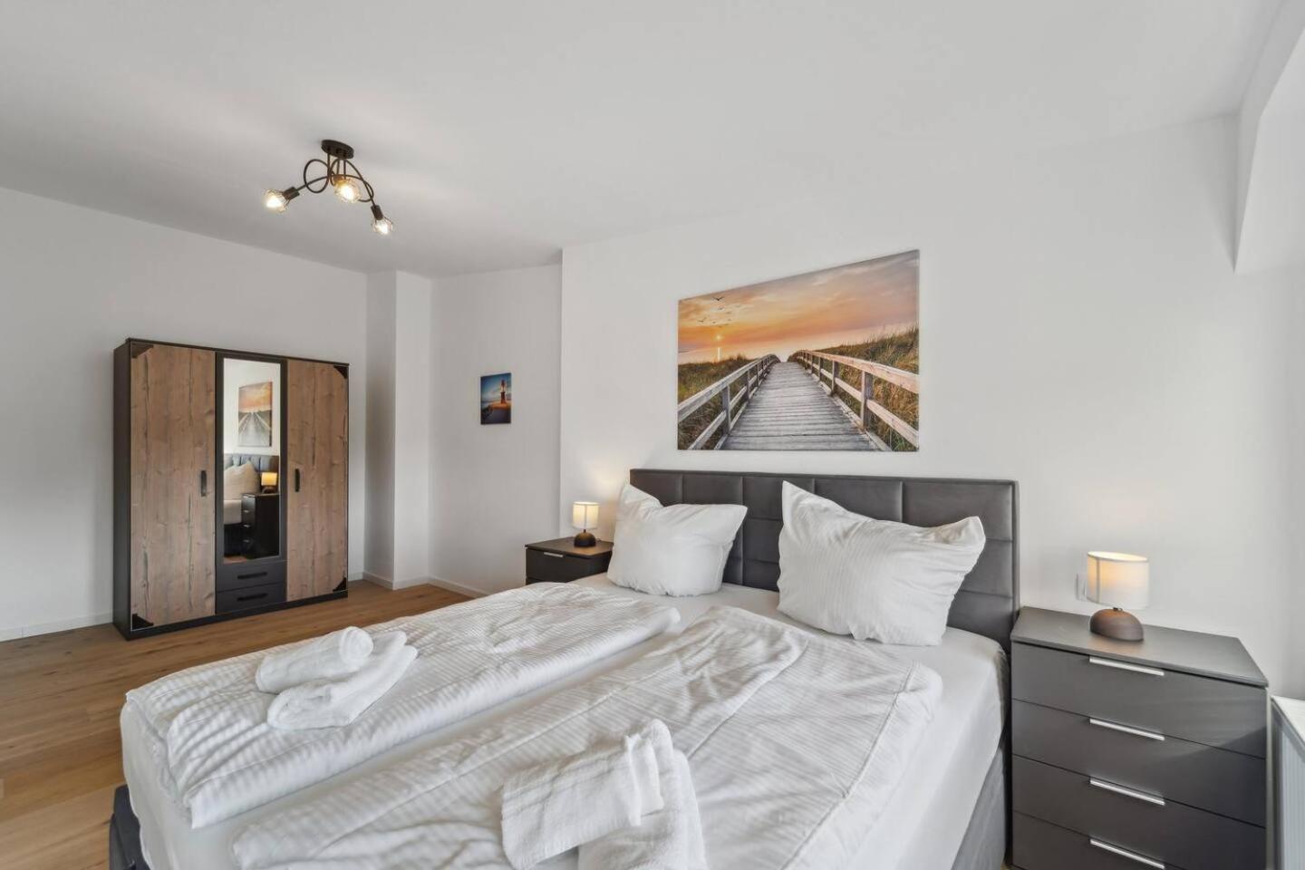 Infinity Stay Ferienapartments Rheinstrasse Wilhelmshaven Bagian luar foto