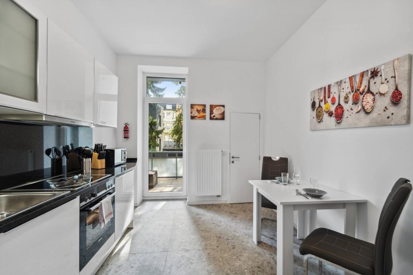 Infinity Stay Ferienapartments Rheinstrasse Wilhelmshaven Bagian luar foto