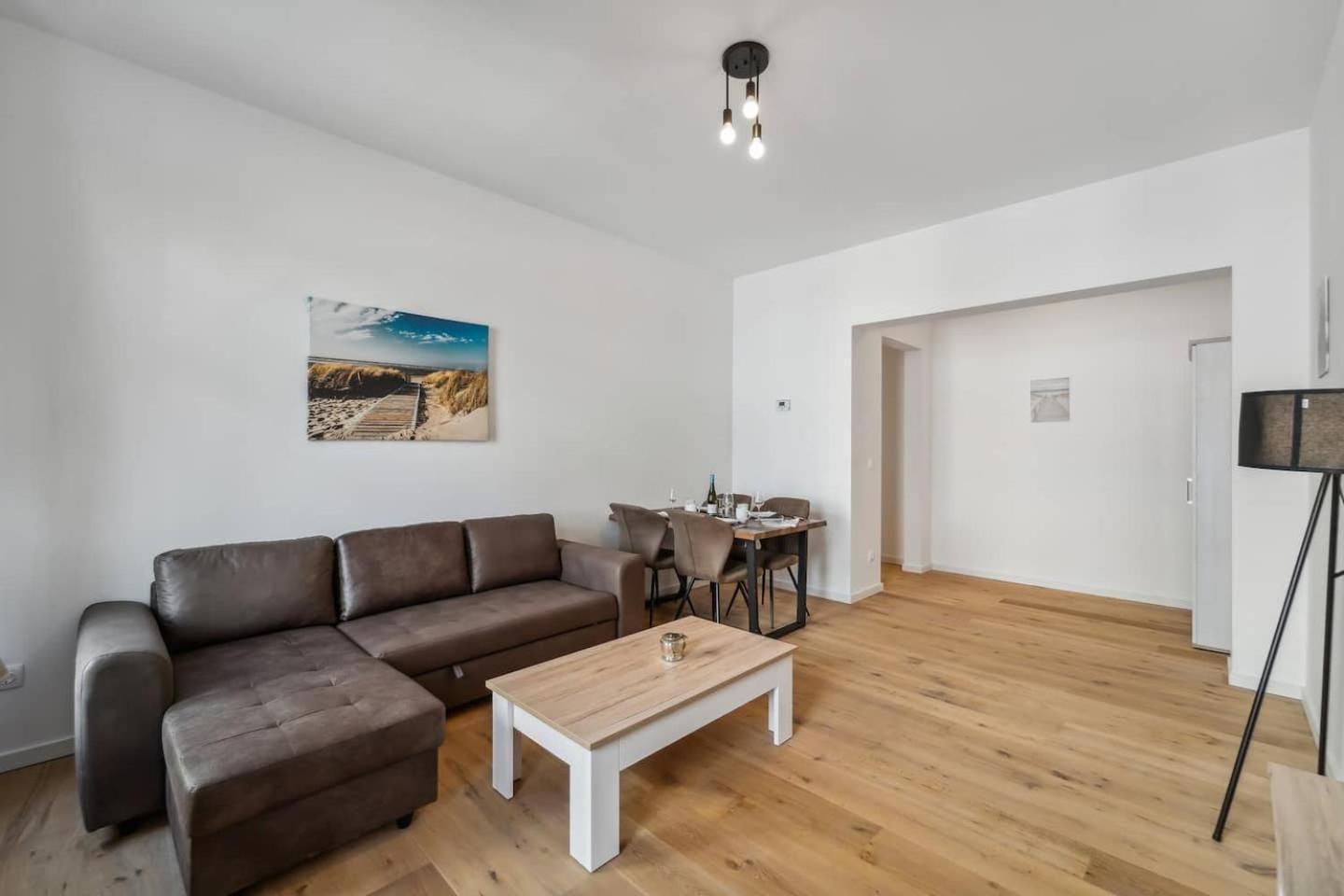 Infinity Stay Ferienapartments Rheinstrasse Wilhelmshaven Bagian luar foto