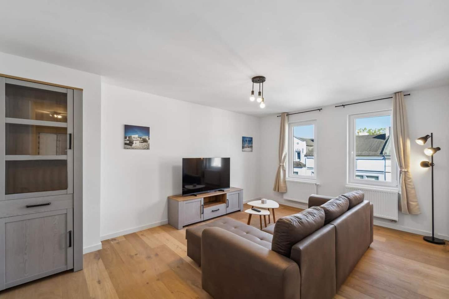 Infinity Stay Ferienapartments Rheinstrasse Wilhelmshaven Bagian luar foto