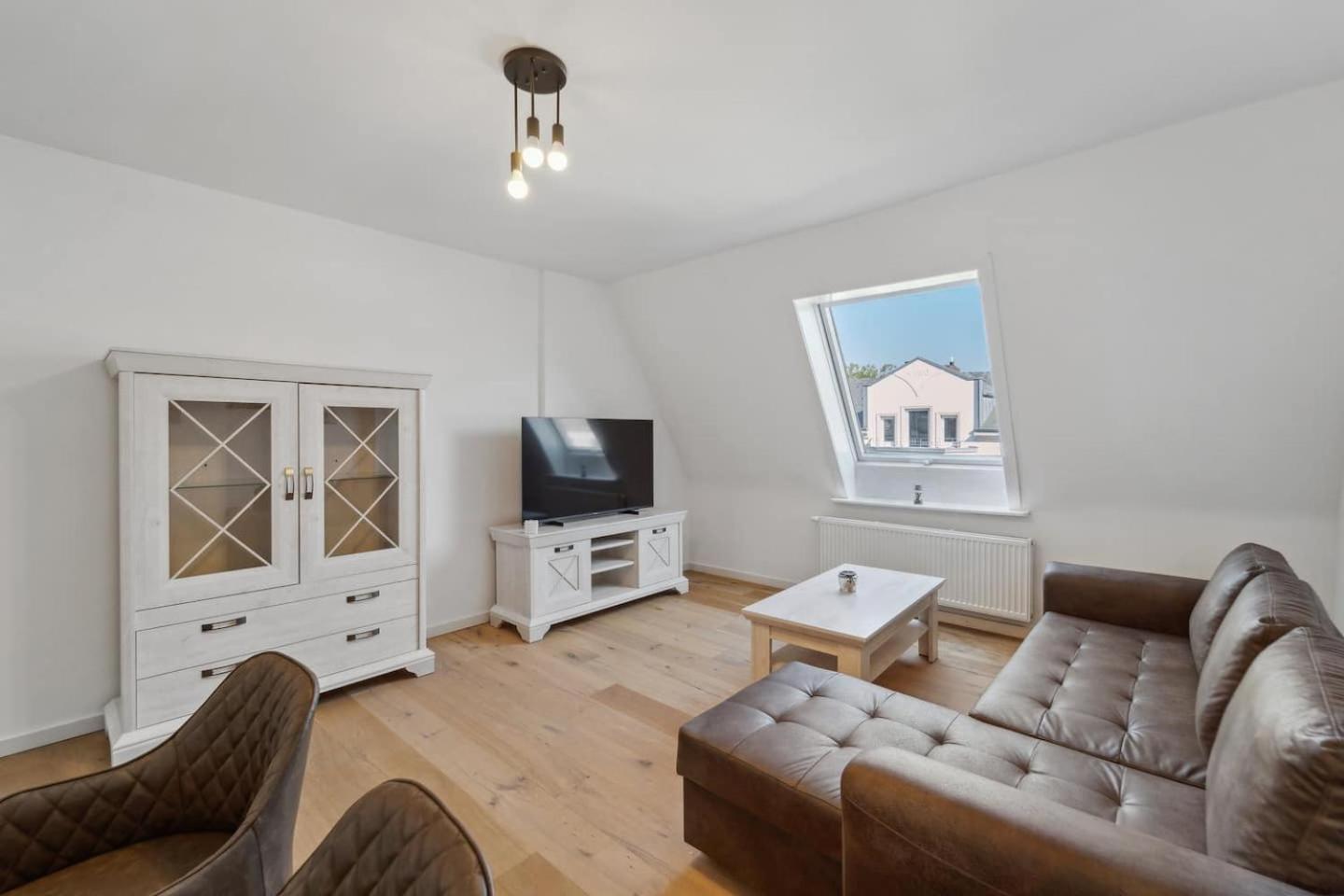 Infinity Stay Ferienapartments Rheinstrasse Wilhelmshaven Bagian luar foto